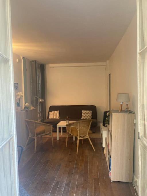 A Montmartre Appartement *